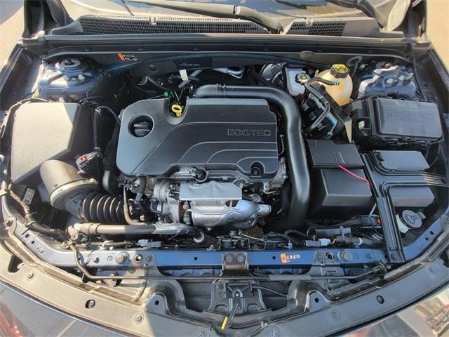 Photo of 2022 Northsky Blue Metallic Chevrolet Malibu