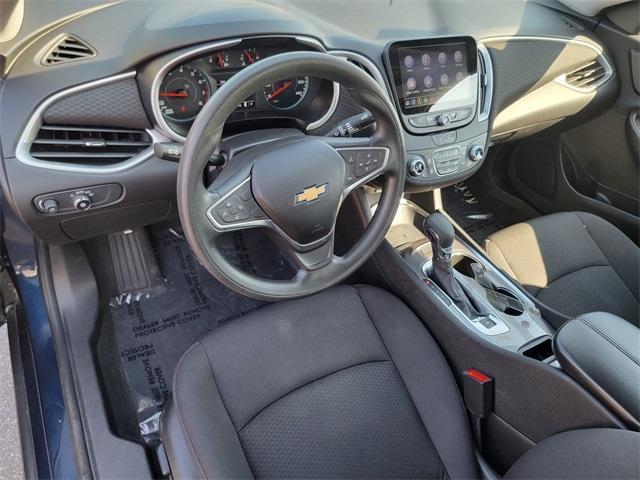 Photo of 2022 Northsky Blue Metallic Chevrolet Malibu