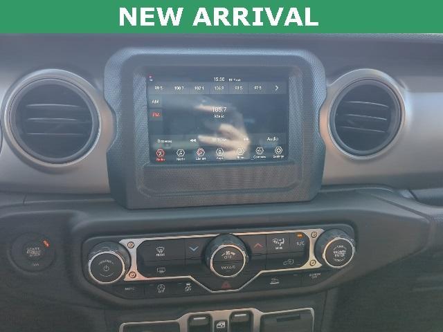 Photo of 2022 Sting Gray Clearcoat Jeep Gladiator