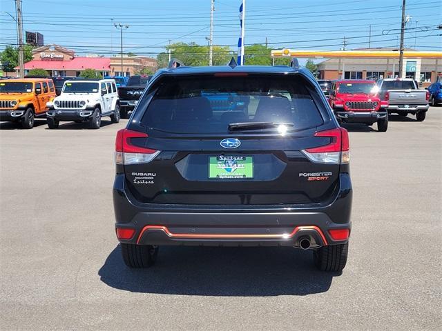 Photo of 2022 Crystal Black Silica Subaru Forester