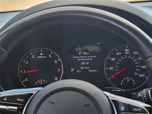 Photo of 2023 Mars Orange Kia Seltos