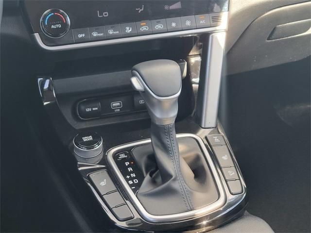 Photo of 2023 Mars Orange Kia Seltos