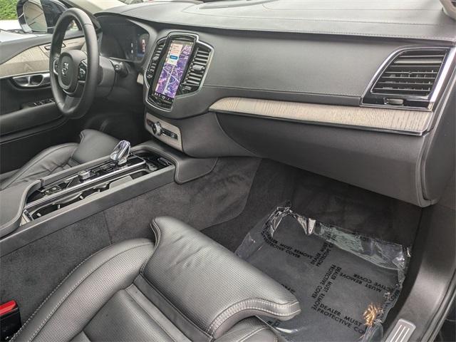 Photo of 2024 Onyx Black Metallic Volvo XC90