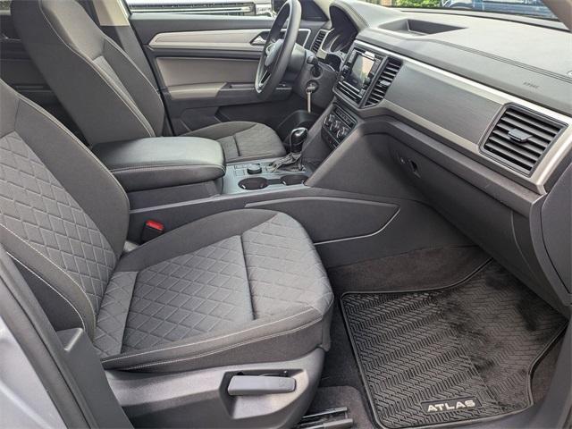 Photo of 2021 Pyrite Silver Metallic Volkswagen Atlas