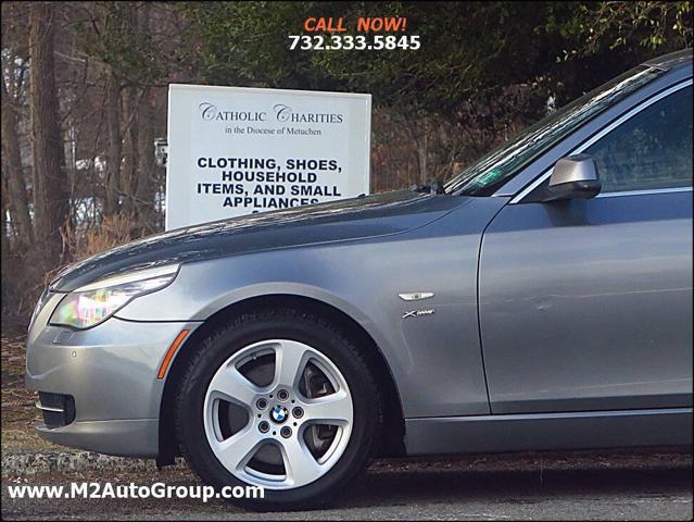 Photo of 2010 Gray BMW 535