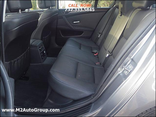 Photo of 2010 Gray BMW 535