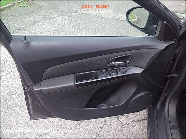 Photo of 2014 Gray Chevrolet Cruze