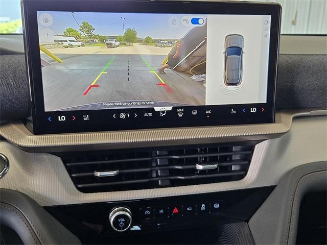 Photo of 2025 Vapor Blue Ford Explorer