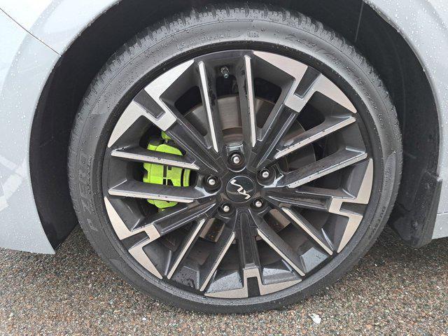 Photo of 2025 Wolf Gray Kia K5