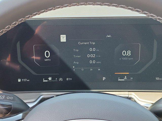 Photo of 2025 White Pearl Kia Sorento