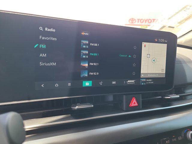 Photo of 2026 Aurora Blue Kia Carnival
