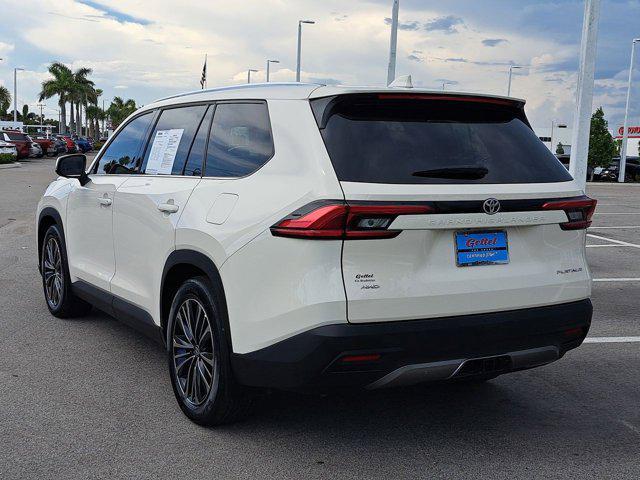 Photo of 2024 Coastal Cream Toyota Grand Highlander