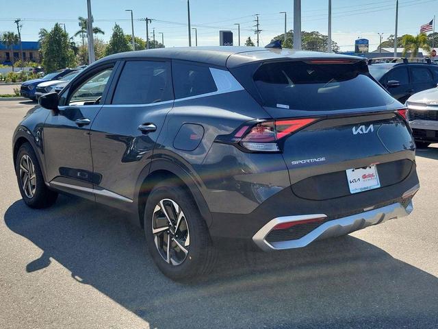 Photo of 2025 Gravity Gray Kia Sportage Hybrid