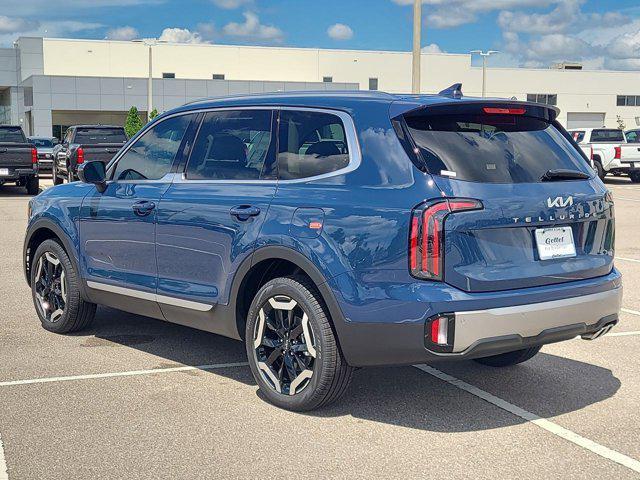 Photo of 2025 Midnight Lake Blue Kia Telluride