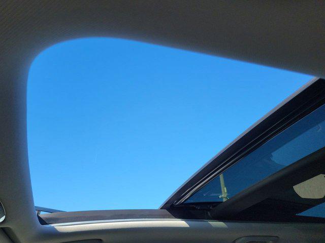 Photo of 2025 Gray Kia Sorento