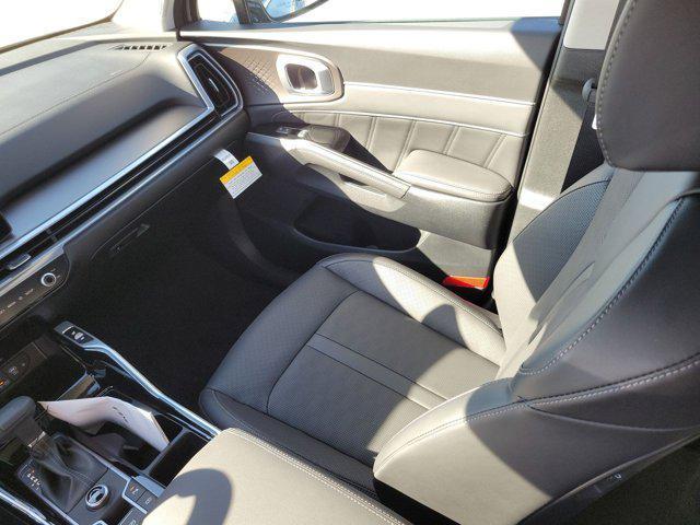 Photo of 2025 Gray Kia Sorento