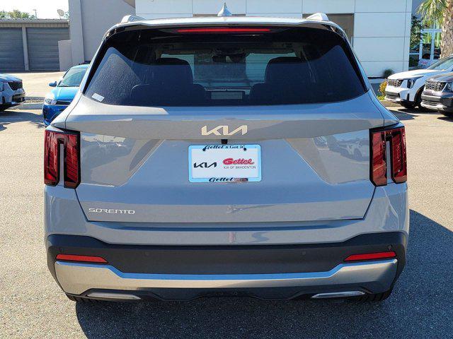 Photo of 2025 Gray Kia Sorento