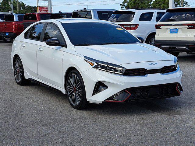 Photo of 2023 Snow White Pearl Kia Forte