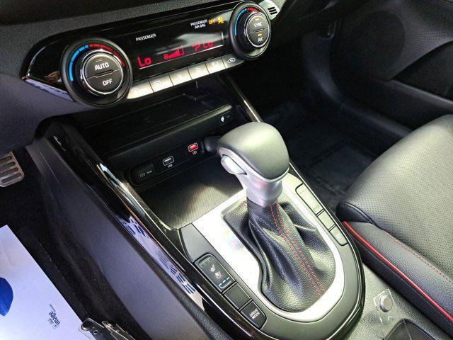 Photo of 2023 Snow White Pearl Kia Forte