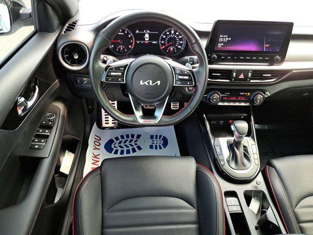 Photo of 2023 Snow White Pearl Kia Forte