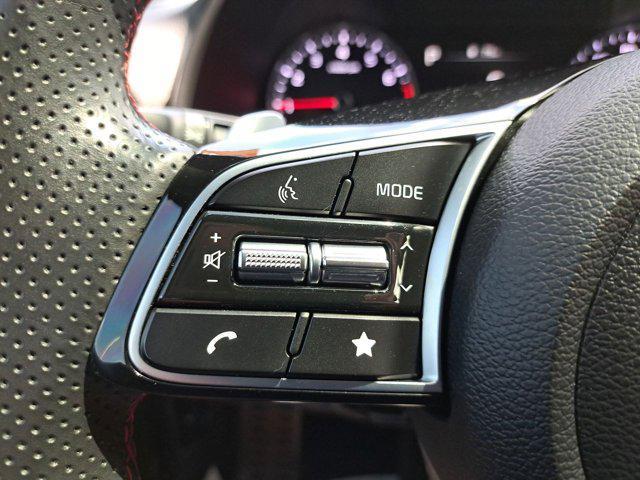 Photo of 2023 Snow White Pearl Kia Forte