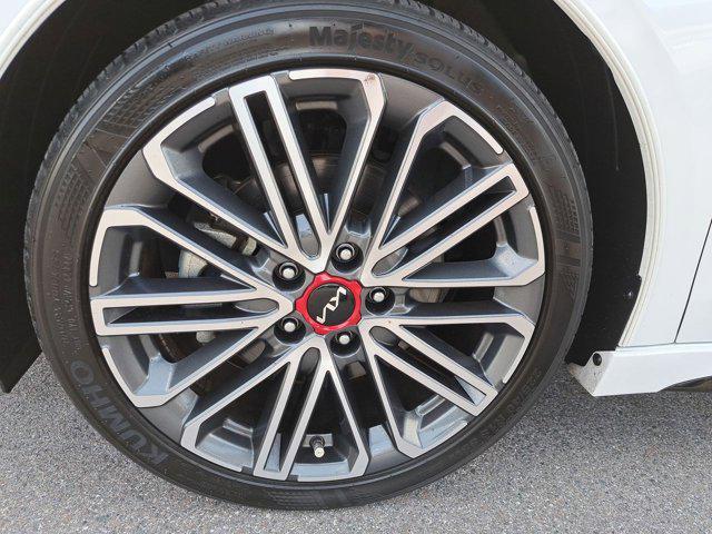 Photo of 2023 Snow White Pearl Kia Forte