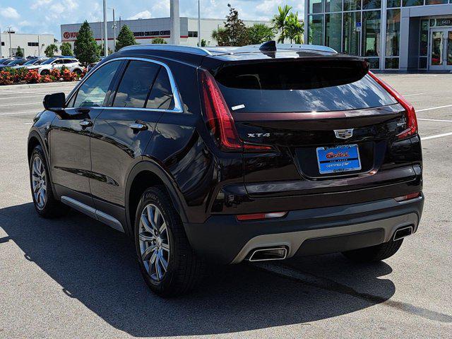 Photo of 2021 Garnet Metallic Cadillac XT4