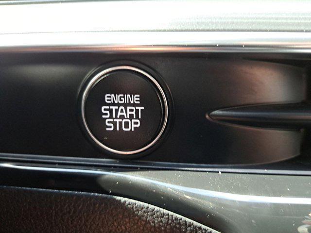Photo of 2025 Snow White Pearl Kia K5
