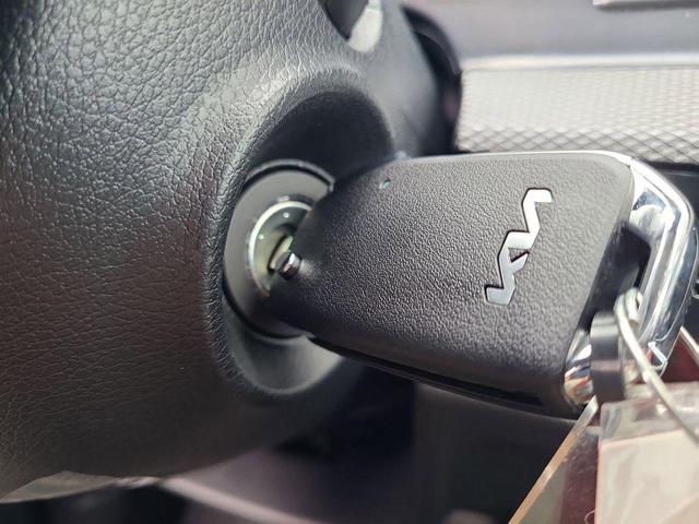 Photo of 2025 Gravity Gray Kia Sportage Hybrid
