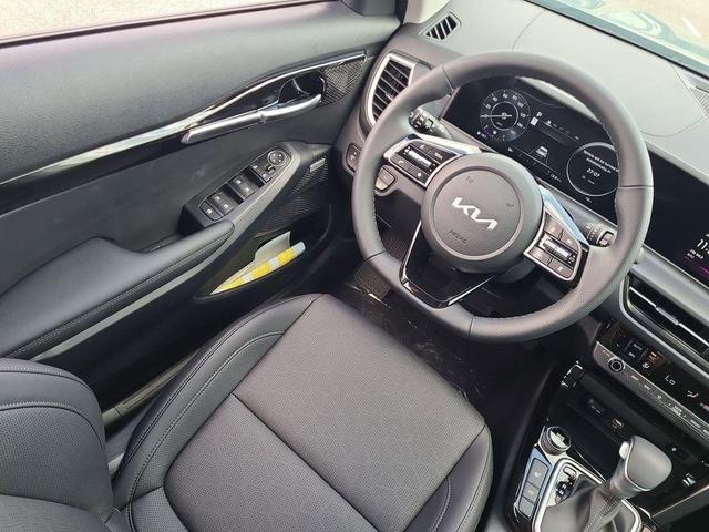 Photo of 2026 Pluton Blue/Black Roof Kia Seltos