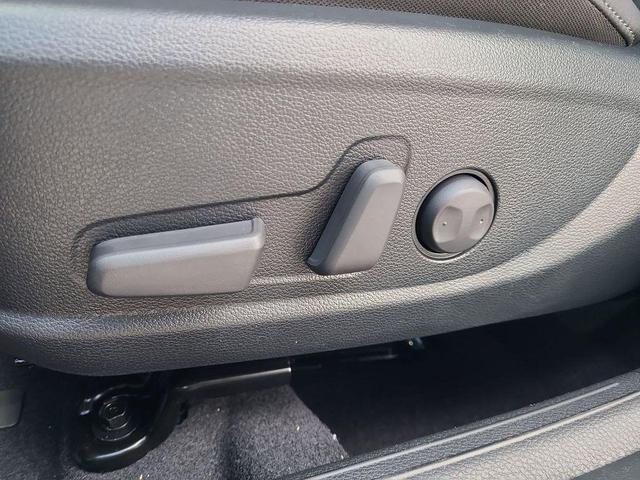 Photo of 2026 Pluton Blue/Black Roof Kia Seltos