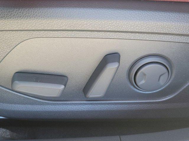 Photo of 2025 White Pearl Kia K5