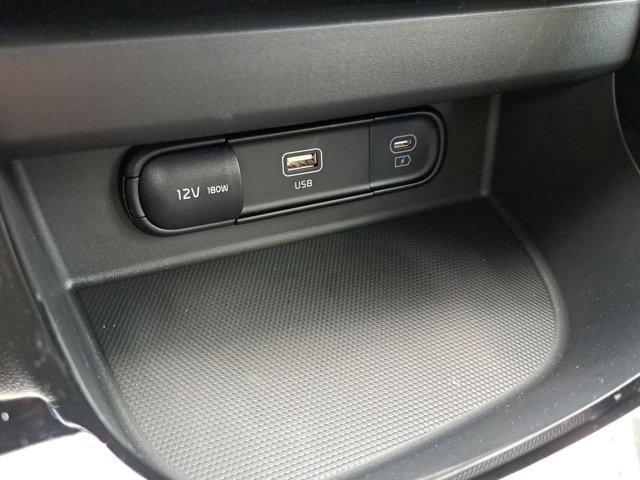 Photo of 2025 Fusion Black Kia Seltos