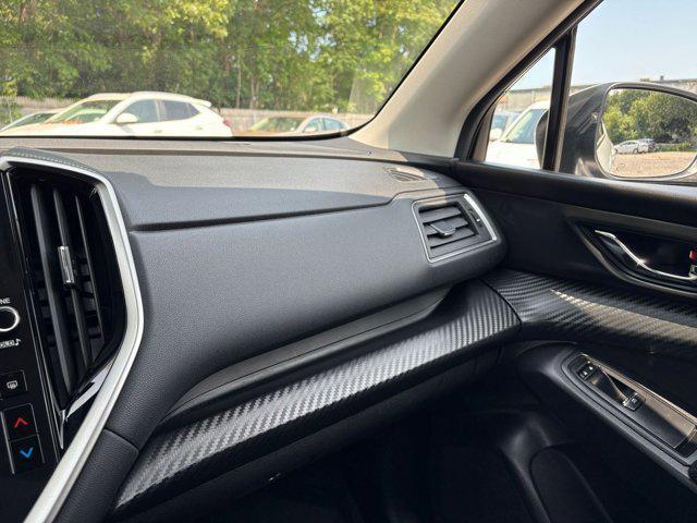Photo of 2024 Crystal White Pearl Subaru Ascent