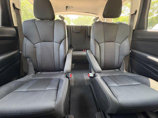 Photo of 2024 Crystal White Pearl Subaru Ascent