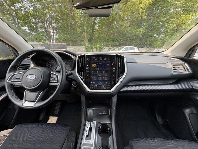 Photo of 2024 Crystal White Pearl Subaru Ascent