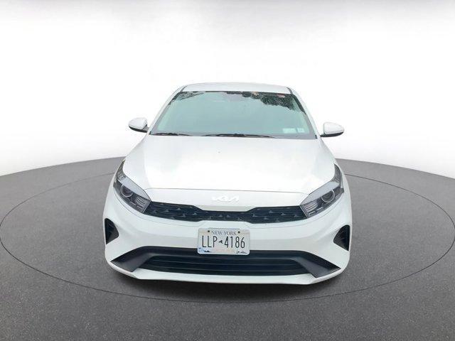 Photo of 2024 Snow White Pearl Kia Forte
