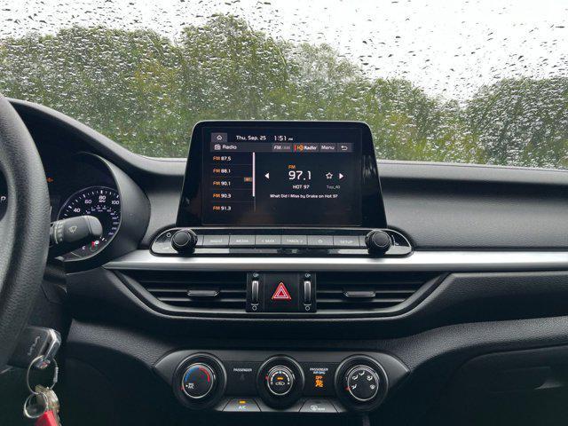 Photo of 2024 Snow White Pearl Kia Forte