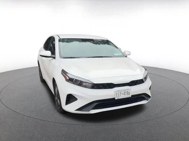 Photo of 2024 Snow White Pearl Kia Forte