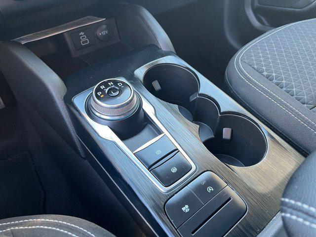 Photo of 2024 Iconic Silver Metallic Ford Escape