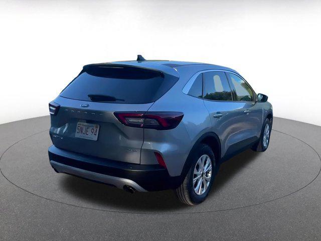 Photo of 2024 Iconic Silver Metallic Ford Escape
