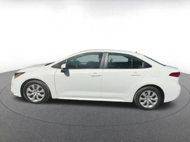 Photo of 2024 Ice Cap Toyota Corolla