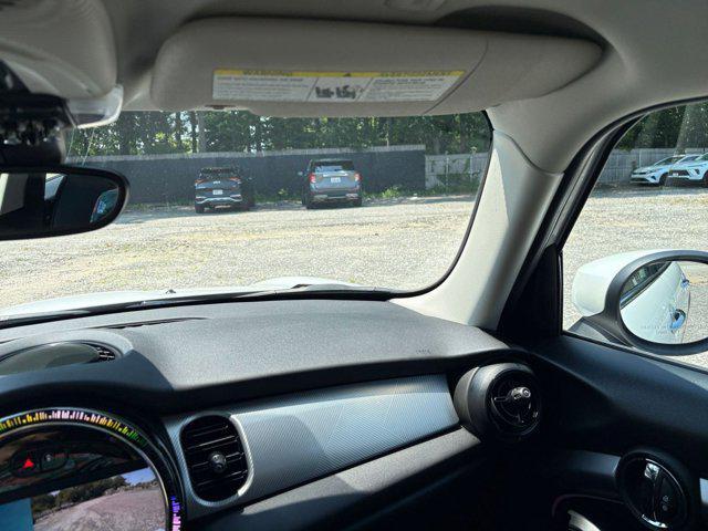 Photo of 2024 Nanuq White Metallic MINI Hardtop