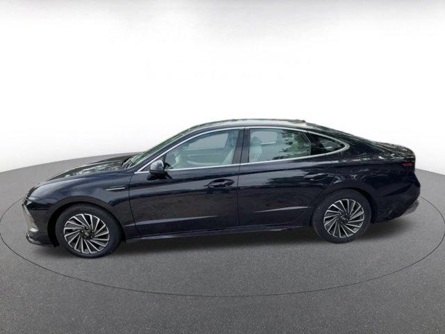 Photo of 2024 Carbon Blue Hyundai SONATA Hybrid