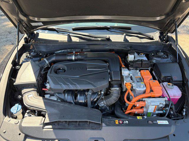Photo of 2024 Carbon Blue Hyundai SONATA Hybrid