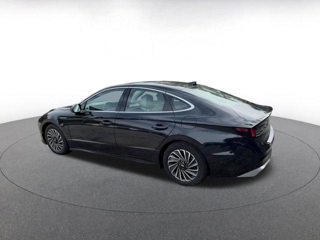 Photo of 2024 Carbon Blue Hyundai SONATA Hybrid