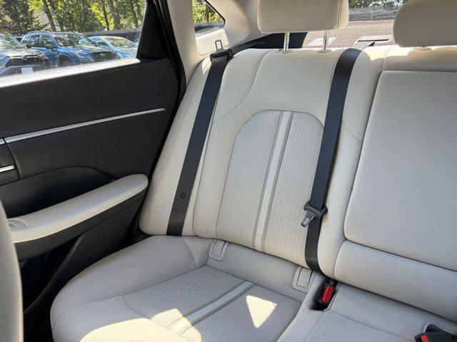 Photo of 2024 Carbon Blue Hyundai SONATA Hybrid