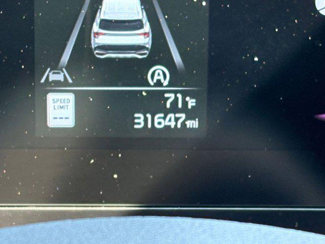 Photo of 2024 Snow White Pearl Kia Sportage