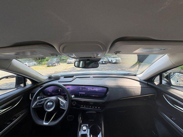 Photo of 2024 Summit White Buick Envision