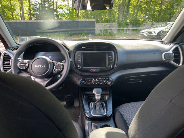 Photo of 2024 Gravity Gray Kia Soul